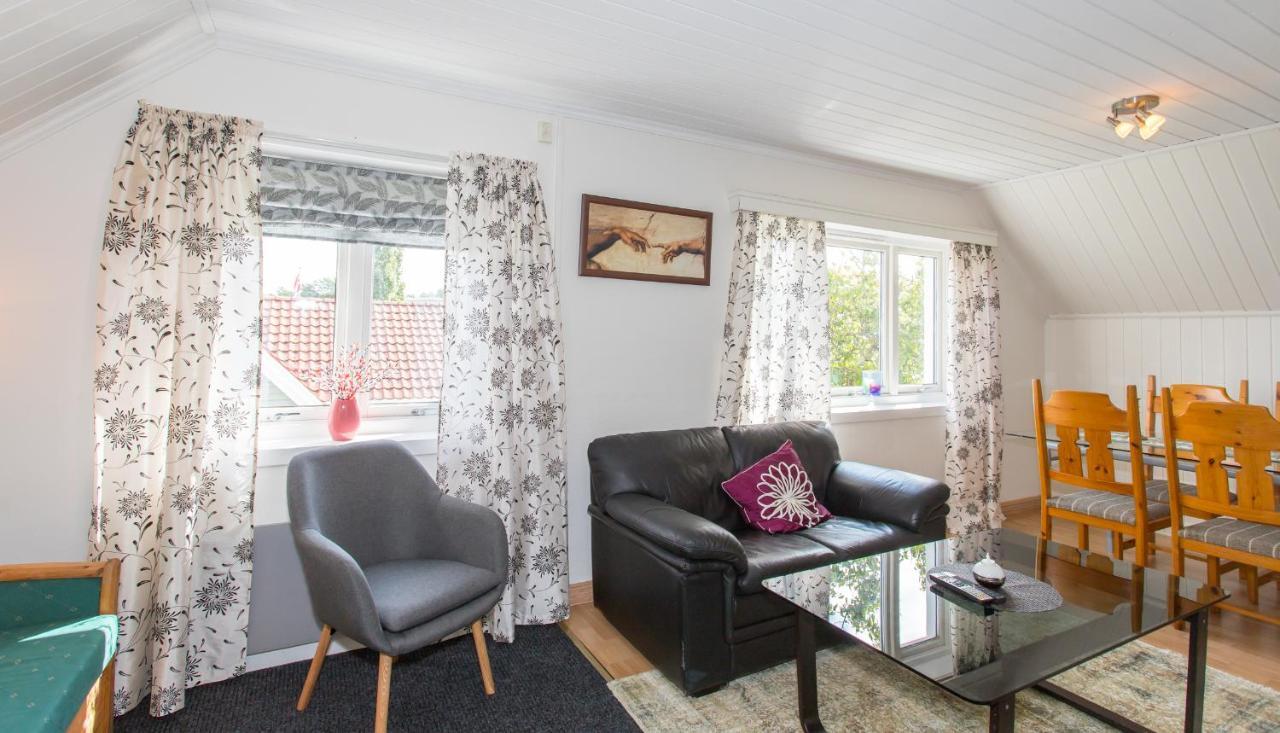 Mandal Apartment Mit Moeglichkeit Ein Boot Zu Benutzen Und Angeln Ngoại thất bức ảnh